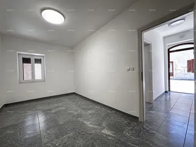 Stan 49 m², Pula centar - potpuno renoviran - 5
