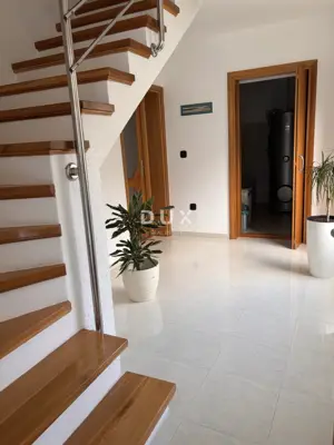 Wohnung zum Kauf in Crnica, 25193 m² - 2