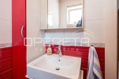 House 460 m², Sopnica - quiet dead-end street - 12