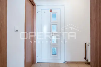 House 460 m², Sopnica - quiet dead-end street - 15