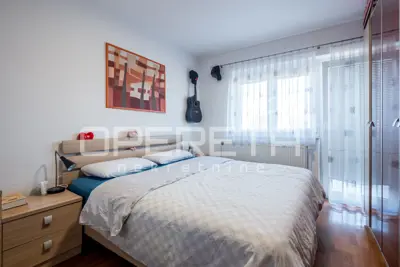 House 460 m², Sopnica - quiet dead-end street - 7