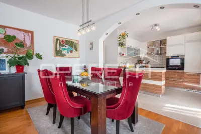 House 460 m², Sopnica - quiet dead-end street - 5