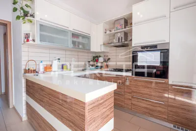 House 460 m², Sopnica - quiet dead-end street - 2