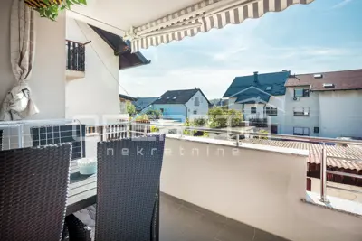 House 460 m², Sopnica - quiet dead-end street - 13