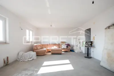 House 460 m², Sopnica - quiet dead-end street - 19