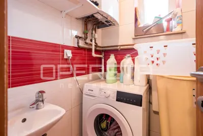 House 460 m², Sopnica - quiet dead-end street - 10
