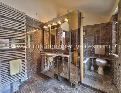 Kuća, Brač, 280 m², 850 000 € - 4
