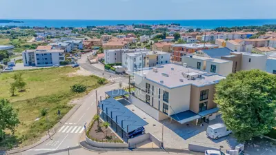 Apartment 112,82 m², Novigrad - garden 180,90 m² and terrace - 10