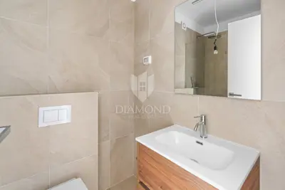 Apartment 112,82 m², Novigrad - garden 180,90 m² and terrace - 6