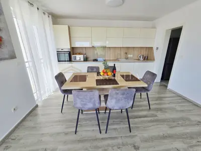 Wohnung zur Miete in Doričići, 95 m² - 7