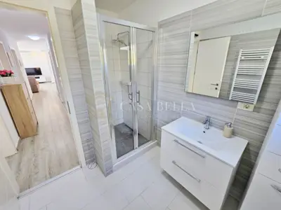 Wohnung zur Miete in Doričići, 95 m² - 14
