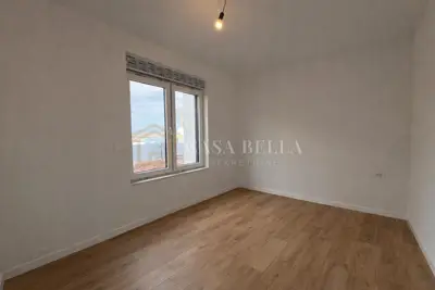 House for sale in Njivice, 73 m² - 6