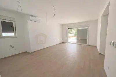 House for sale in Njivice, 73 m² - 2