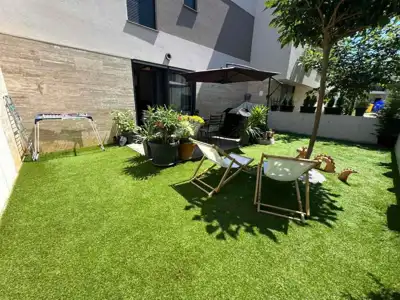 Wohnung 55 m², Štinjan - Garten 51 m² und Terrasse - 2