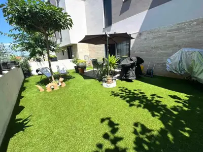 Wohnung 55 m², Štinjan - Garten 51 m² und Terrasse - 3