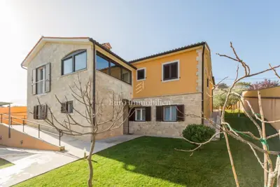 Haus 219 m², Vižinada - freier Blick auf die Natur - 13