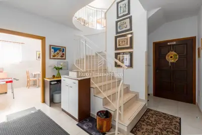 Haus 219 m², Vižinada - freier Blick auf die Natur - 16