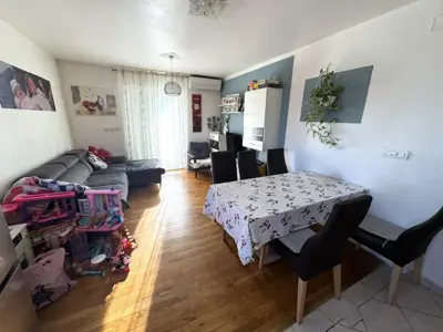 Apartment 62.85 m², Valdebek, terrace and parking space