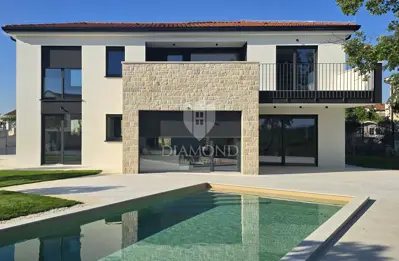 Villa 168 m², Poreč surroundings - pool and sauna