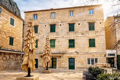 Stone house 90 m², center Omiš - for renovation