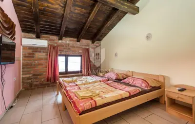 Estate 564 m², Veprinac - peace, privacy and investment potential - 16