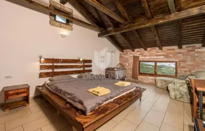 Estate 564 m², Veprinac - peace, privacy and investment potential - 17