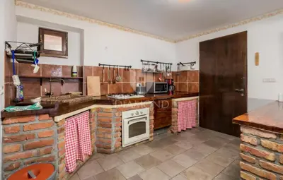 Estate 564 m², Veprinac - peace, privacy and investment potential - 10