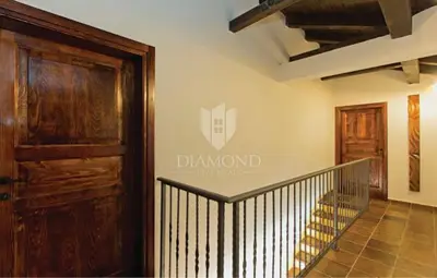 Estate 564 m², Veprinac - peace, privacy and investment potential - 12