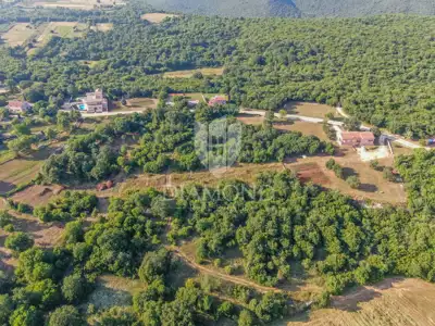 Building land 5,850 m², Rovinj surroundings, quiet location