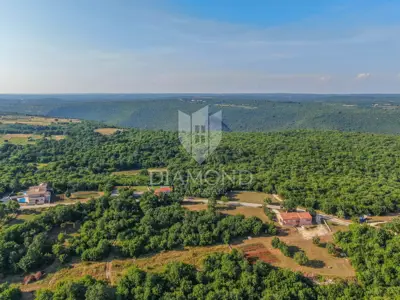 Baugrundstück 5.850 m², Rovinj Umgebung, ruhige Lage - 2