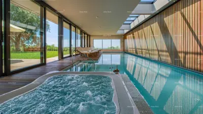 Villa, Poreč, ruhiges Dorf in der Nähe der Stadt und privates Grundstück