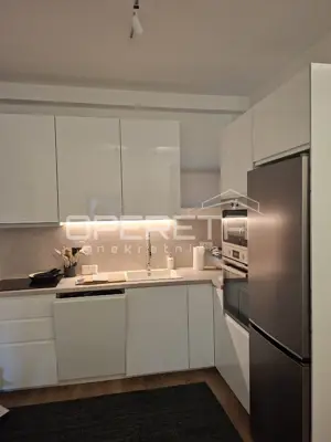 Wohnung zur Miete in Centar, 76,7 m² - 4