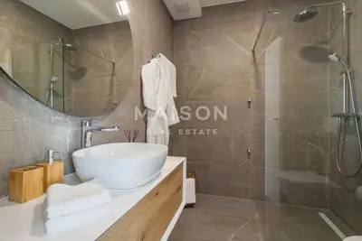 Villa 400 m², Medulin - sea view and infinity pool - 17