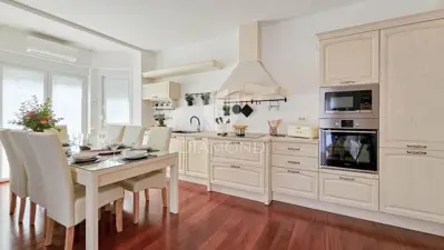 Umag okolica, predivna samostojeća kuća 260 m² sa bazenom - 6