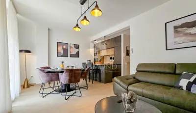 Umag okolica, predivna samostojeća kuća 260 m² sa bazenom