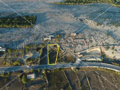 Građevinsko zemljište 821 m², Rtina - neometani pogled na more - 2