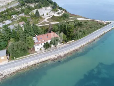 Haus zum Kauf in Novigrad, 470,2 m² - 2