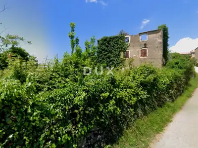 ISTRA, GROŽNJAN - Detached stone house with panoramic views