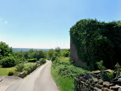 ISTRA, GROŽNJAN - Detached stone house with panoramic views - 4