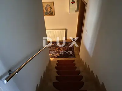 Haus 270 m², Viškovo - 3 Etagen und Hofgebäude - 15