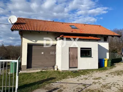 Haus 270 m², Viškovo - 3 Etagen und Hofgebäude - 6