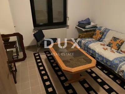 Haus 270 m², Viškovo - 3 Etagen und Hofgebäude - 18
