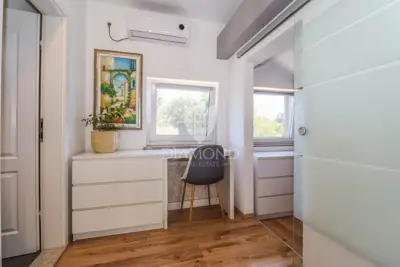 Penthouse 90 m², Pula Centar - krovna terasa 45 m² - 16