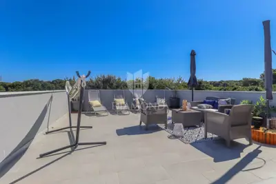 Penthouse 90 m², Pula Centar - krovna terasa 45 m² - 4