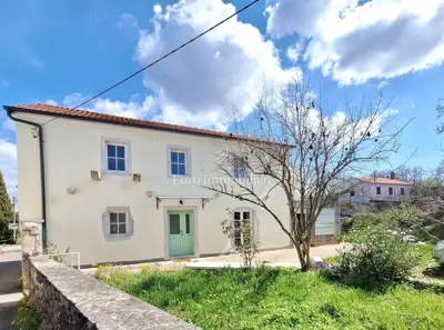 Kamena kuća 145 m², Dobrinj - okućnica 1.000 m²