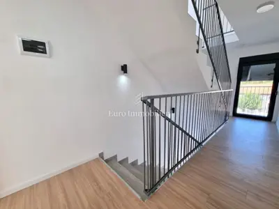 House 187 m², Poreč - quiet location and garden 200 m² - 20