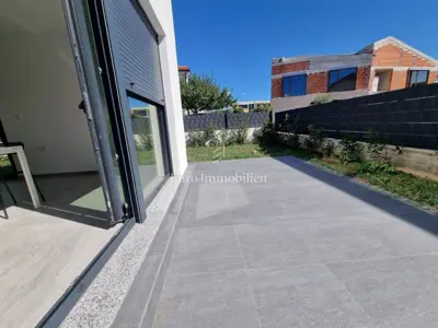 House 187 m², Poreč - quiet location and garden 200 m² - 3