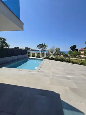 Villa 254,6 m², Poreč - am Meer und mit Meerblick - 13