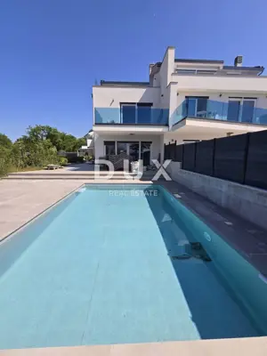 Villa 254,6 m², Poreč - am Meer und mit Meerblick - 2