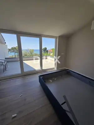 Villa 254,6 m², Poreč - am Meer und mit Meerblick - 8